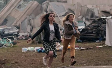 Кадр из сериала Ла-Брея